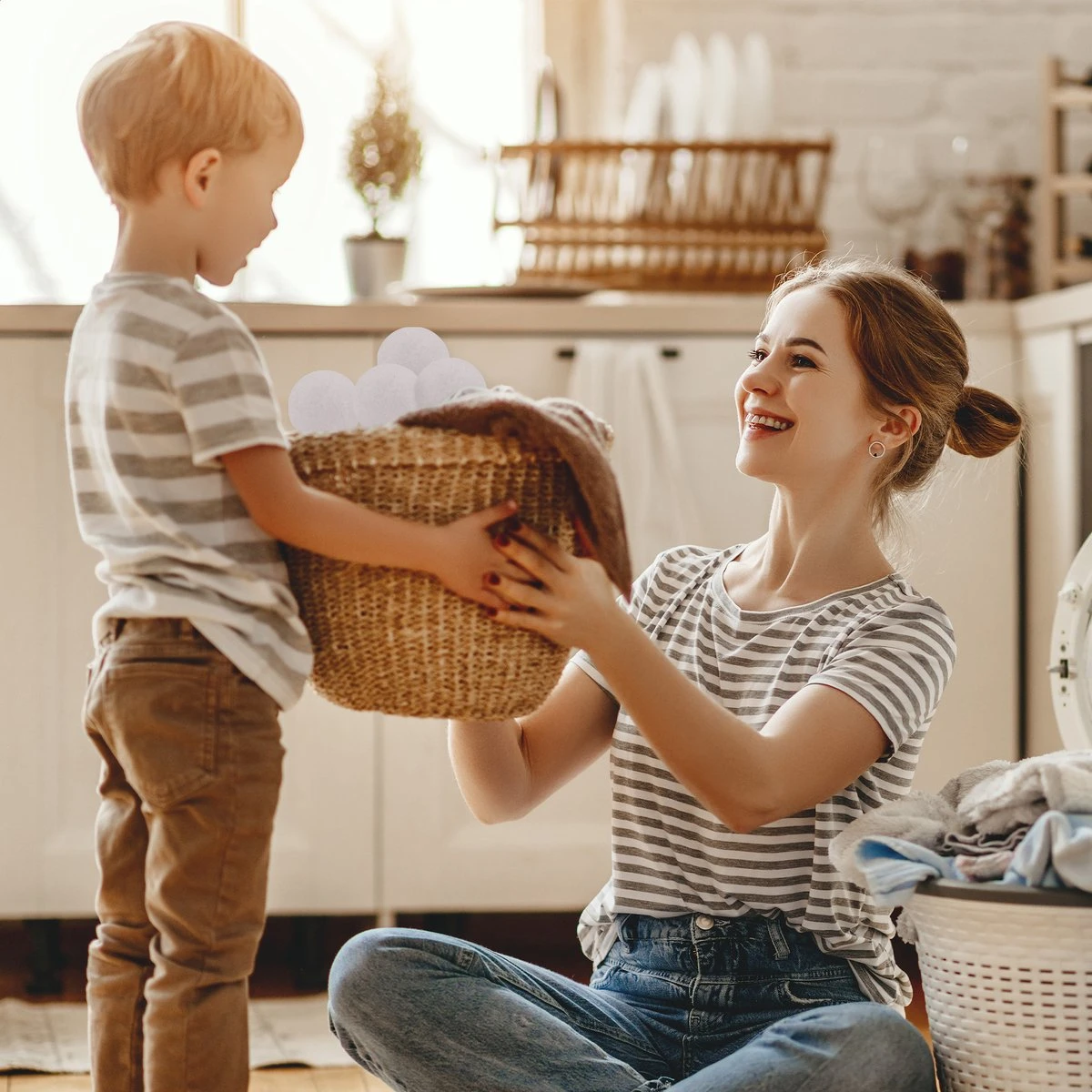 FAVE drogerballen XL - 6 stuks - Inclusief opbergzakje - Wasbol - Wasballen - Doseerbol - Droogballen - Duurzaam FAVE Drogerballen XL - 6 Stuks - Inclusief Opbergzakje - Wasbol - Wasballen - Doseerbol - Droogballen - Duurzaam -bol winkel 1200x1200 1193