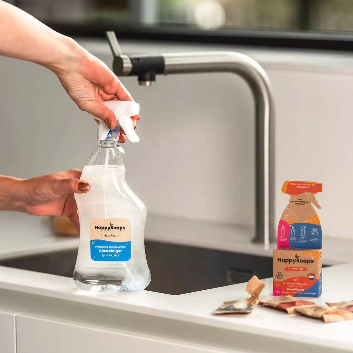 HappySoaps Cleaning Tabs - Combipack met 4 Verschillende Tabs - Allesreiniger, Keukenreiniger, Glasreiniger en Sanitairreiniger - 100% Plasticvrij, Duurzaam & Vegan HappySoaps Cleaning Tabs - Combipack Met 4 Verschillende Tabs - Allesreiniger, Keukenreiniger, Glasreiniger En Sanitairreiniger - 100% Plasticvrij, Duurzaam & Vegan -bol winkel 1200x1200 2140