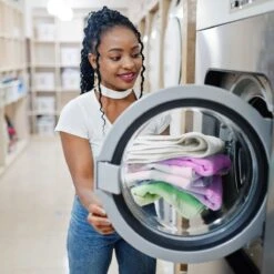 Omo Vloeibaar Wasmiddel Kleur - 100 Wasbeurten - Grootverpakking -bol winkel 1200x1200 246