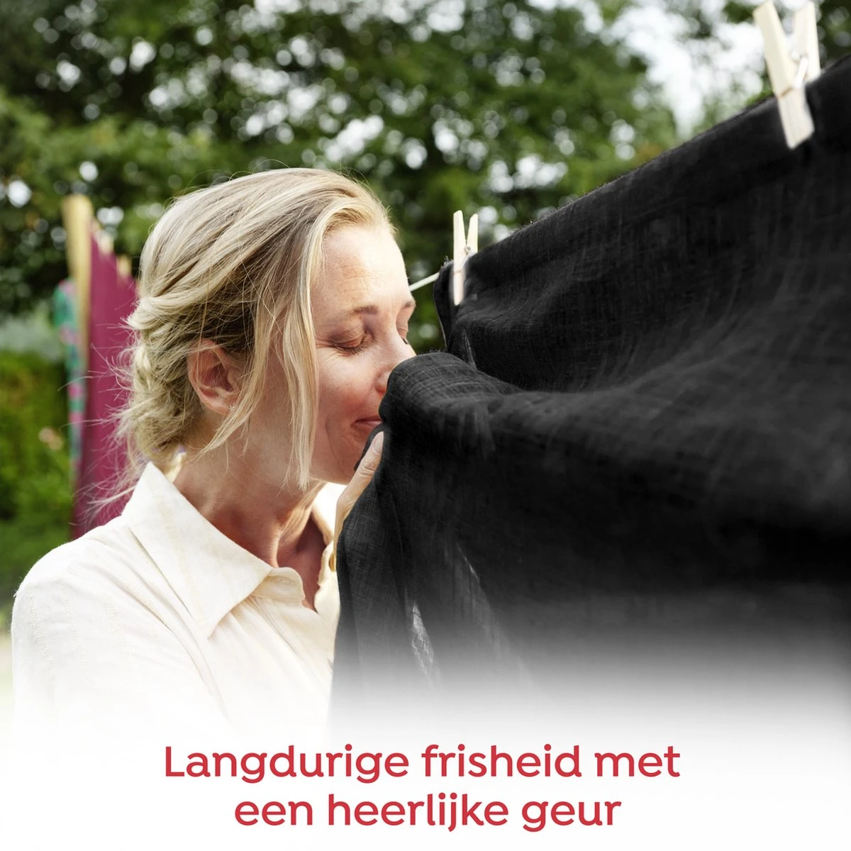 Robijn Wascapsules 3-in-1 Black Velvet - 3 x 40 stuks - Voordeelverpakking Robijn Wascapsules 3-in-1 Black Velvet - 3 X 40 Stuks - Voordeelverpakking -bol winkel 1200x1200 39