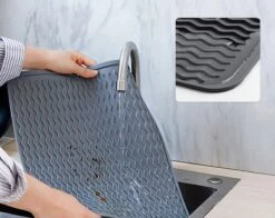 Merkloos Afdruipmat - Pannenonderzetter- Siliconen Mat - Zwart - 30 X 40 CM - Met Ophanggat - Hittebestendig -bol winkel 1200x954 2